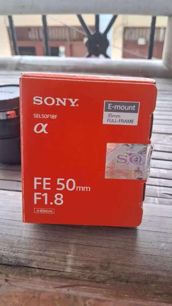 Lensa sony 50mm 1.8 komplit full frame