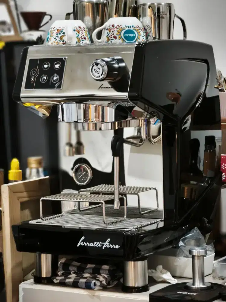 Espresso Machine Ferratti Ferro FCM3200D