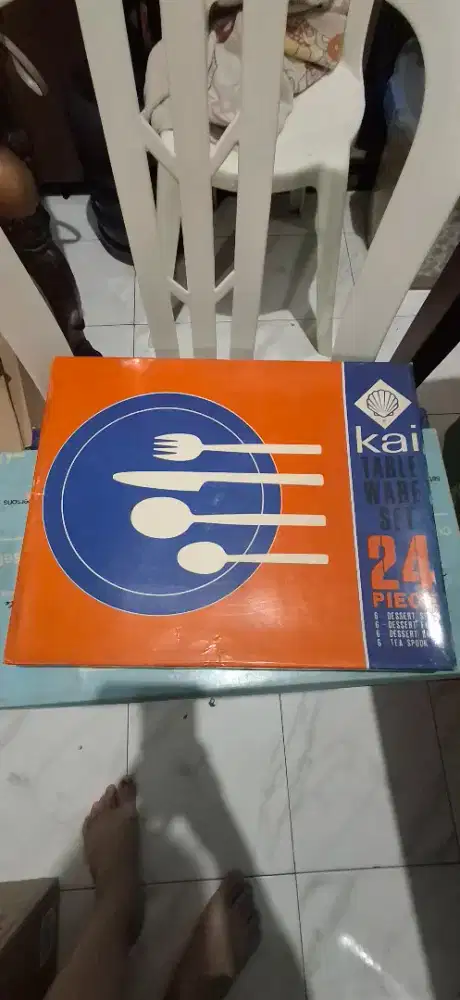 Satu Set Sendok garpu dan pisau