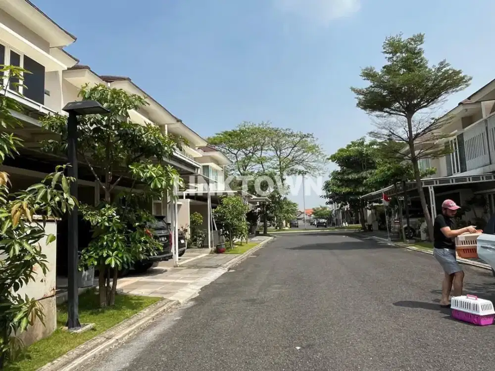 Dijual Cepat Rumah Semi Furnished di Kahuripan Park Selangkah ke Lippo Mall