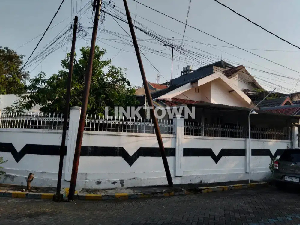 Paling Murah Rumah Posisi Hook di Kawasan Wisma Permai Surabaya Dekat Pakuwon City
