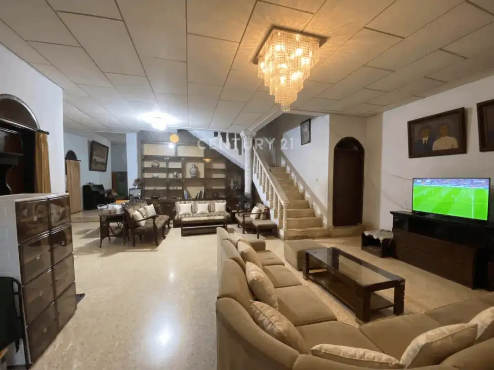 Dijual Rumah Bonus Tanah Luas Hitung Tanah Dibelakang PIM 3