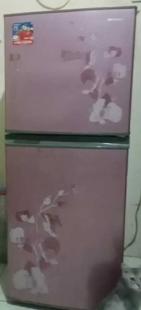 Kulkas 2 pintu merk Sharp