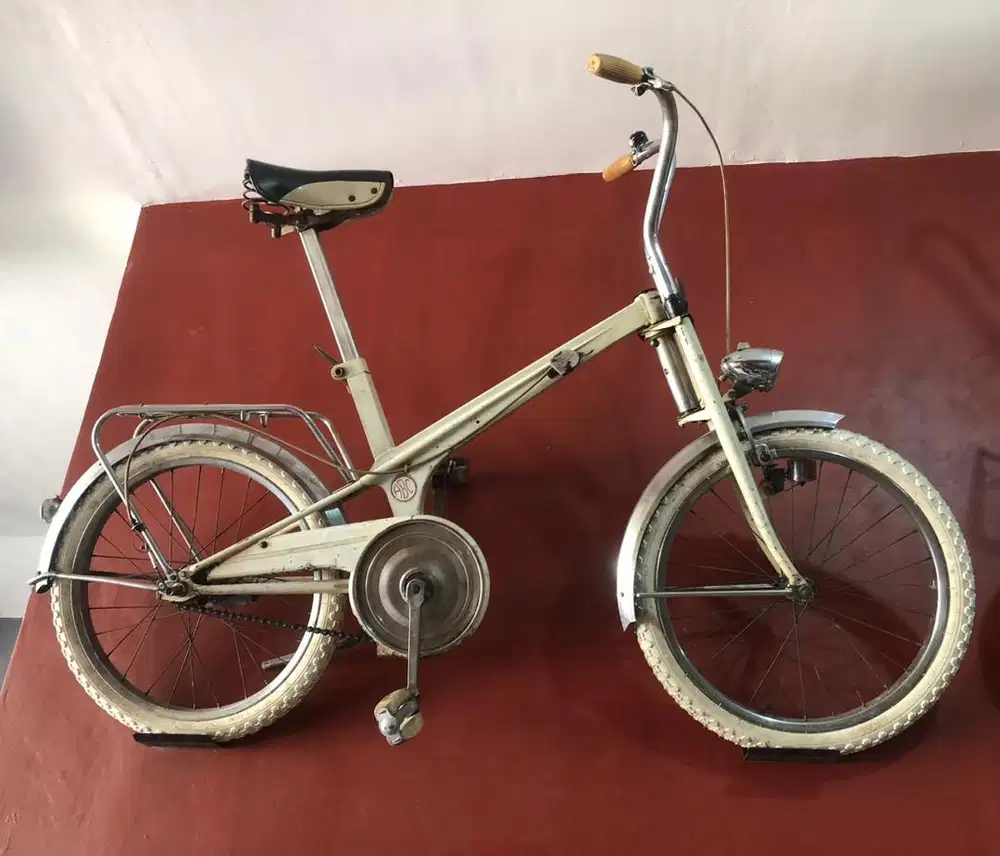 Sepeda Vintage, 1960-an Buatan Magneet Model ABC