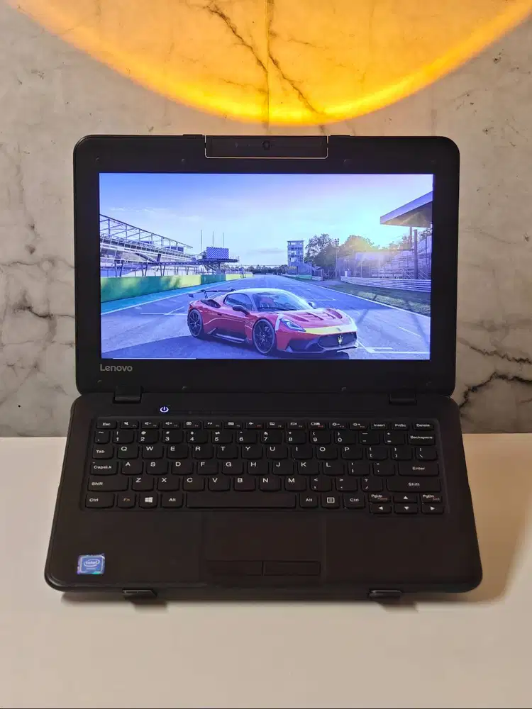 mau cari laptop dengan dana pelajar? ini aja lenovo n22