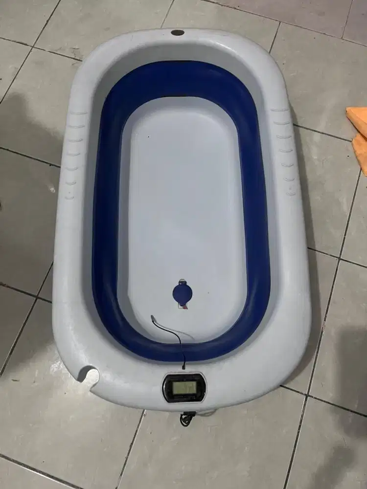 Bak mandi bayi bekas