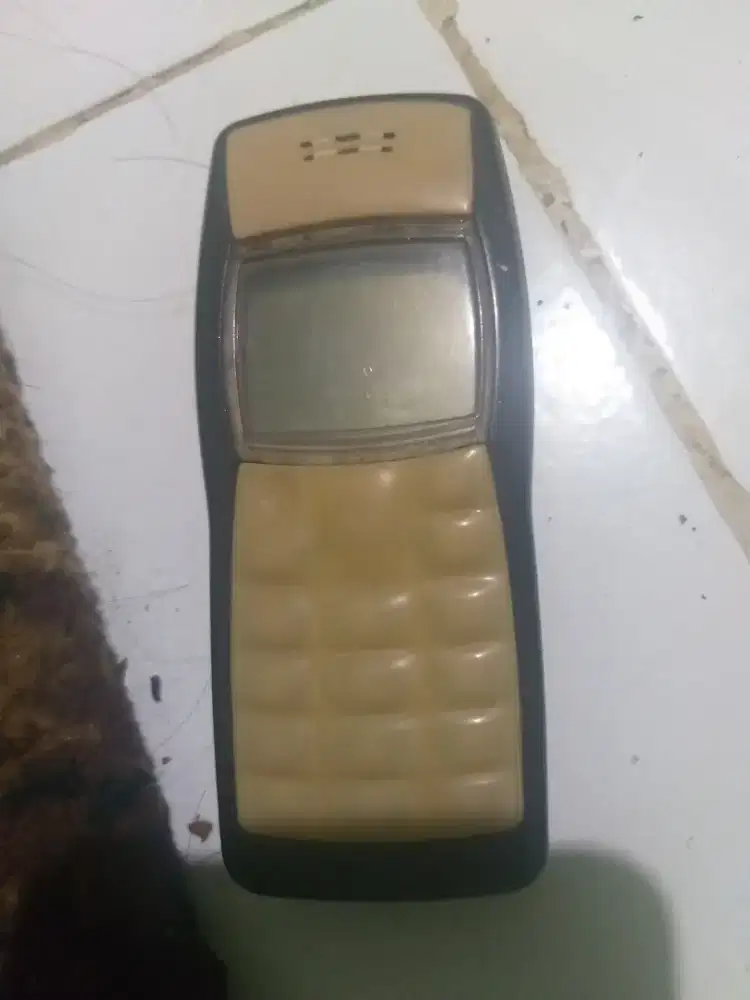 Nokia jadul.charger dan headset