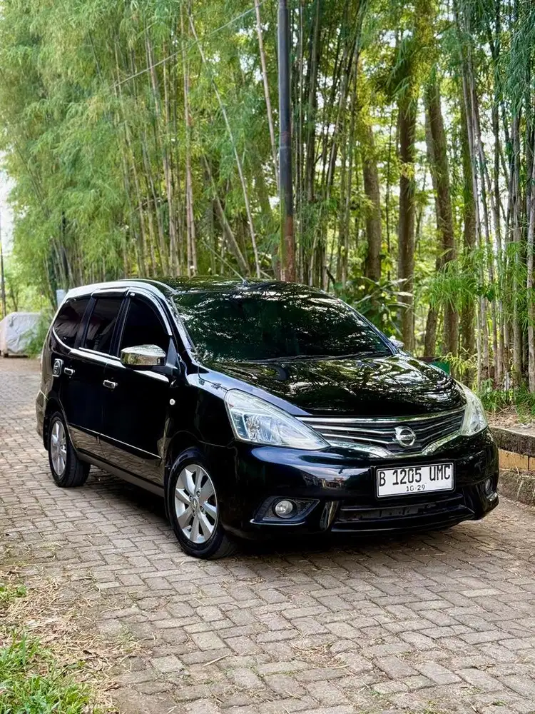 Nissan Livina XV 2015 A/T