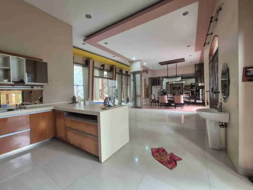Rumah Mewah Tamn Palem Lestari
