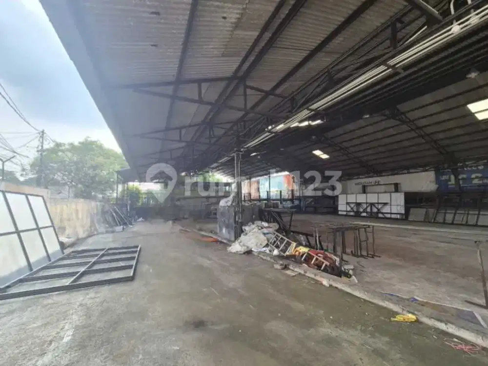 Gudang Meruya Siap Pakai Dekat Tol