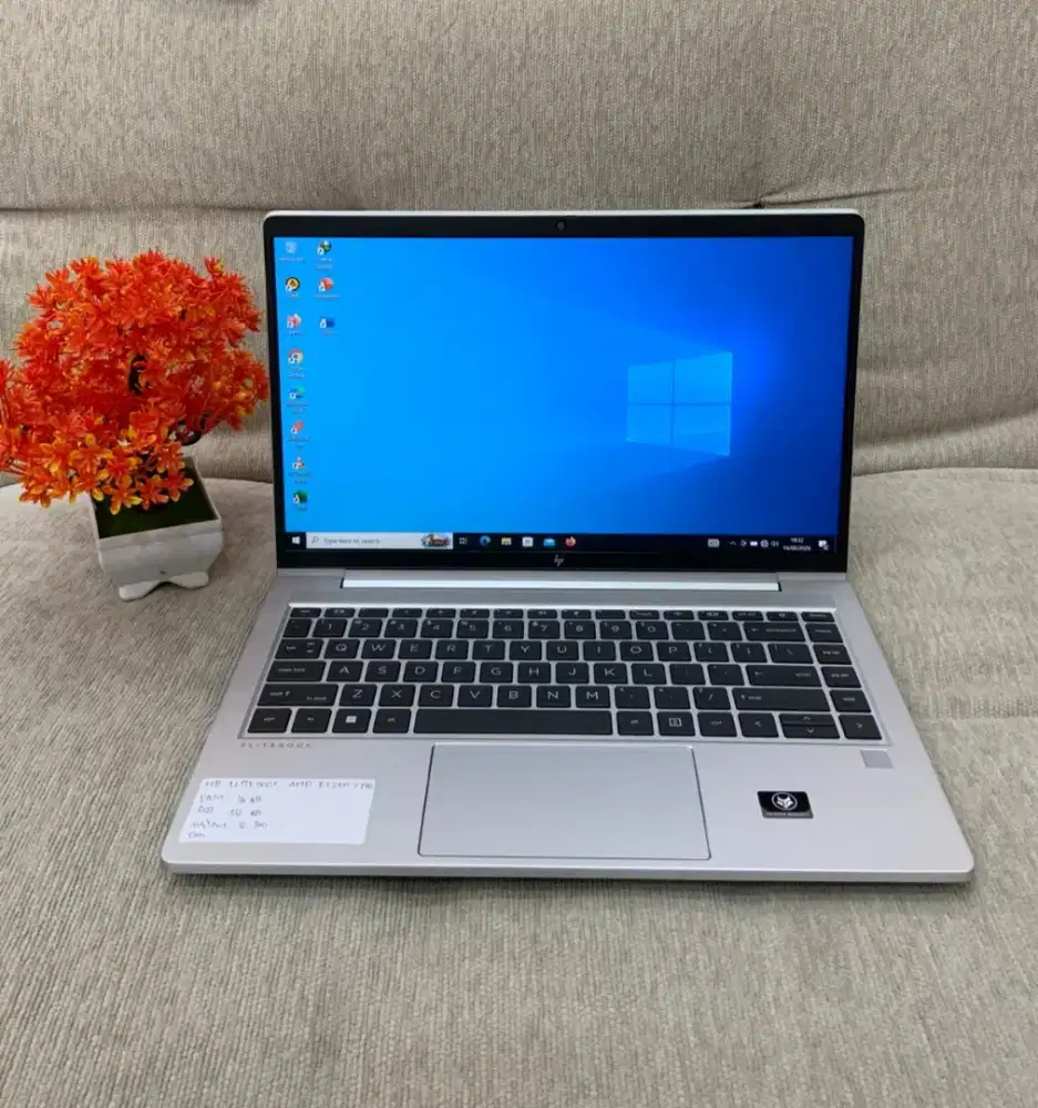 Hp elitebook 645 g9 amd ryzen 7 pro 5875u 16gb 512gb 99% liike new