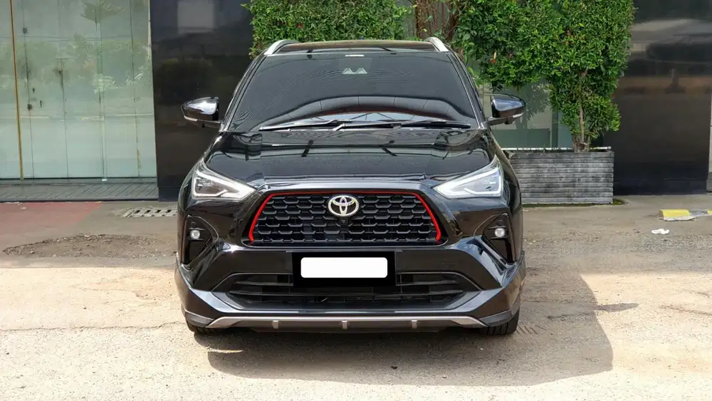 Km25rb toyota yaris cross gr hybrid cvt tss 2023 hitam