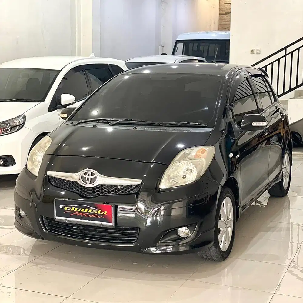 TOYOTA YARIS E 1.5 MT TAHUN 2010