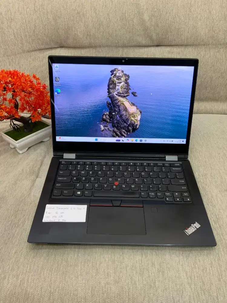 Lenovo thinkpad L13 yoga i5 gen 10 16gb ram 256gb ssd murmer