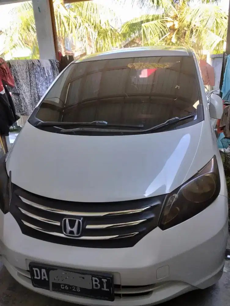 honda freed 2011