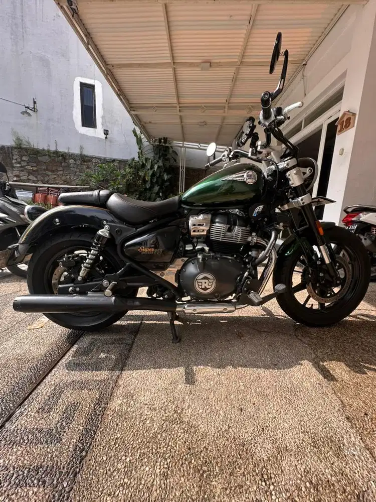 Royal engield Super Meteor 650