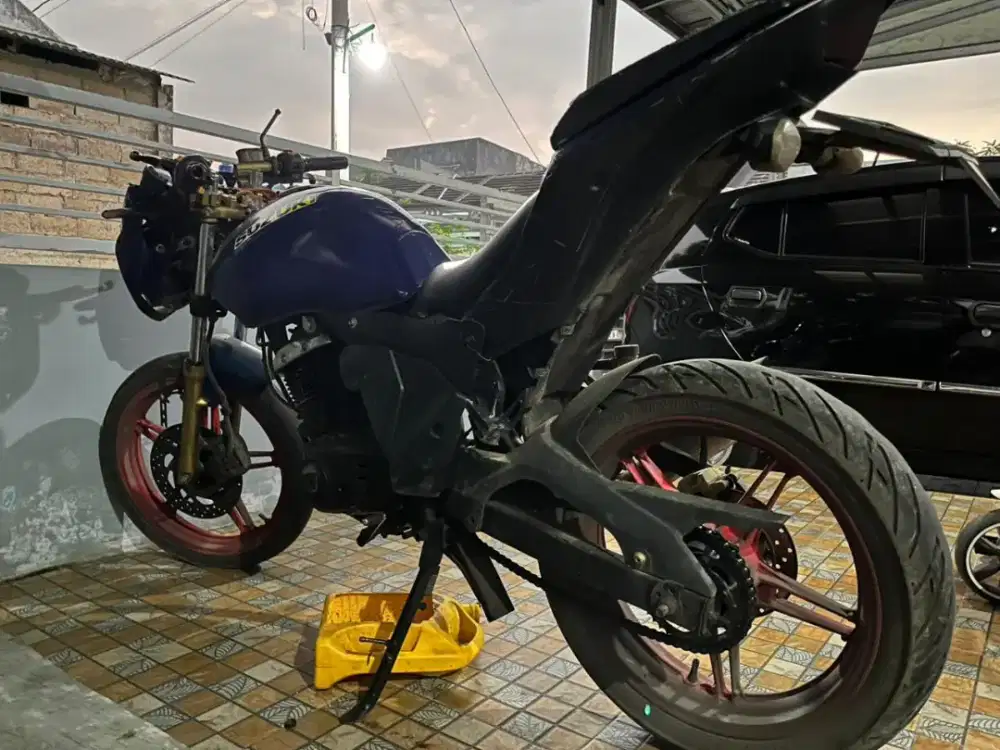 Suzuki Thunder 125 modif