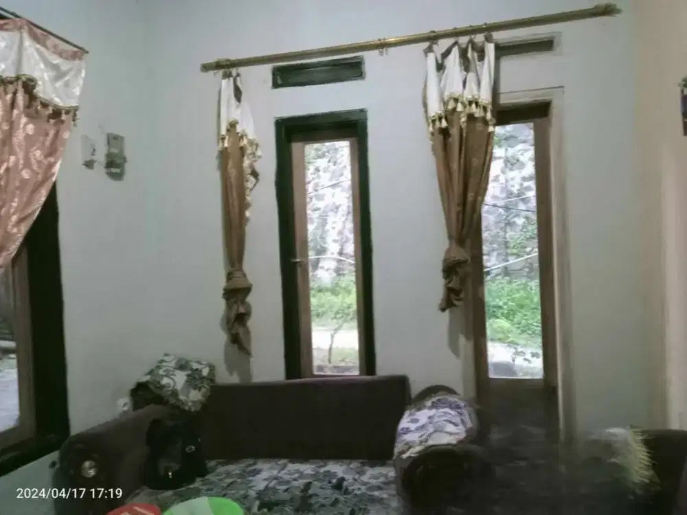 Dijual Rumah di Lembang cocok utk kos2an