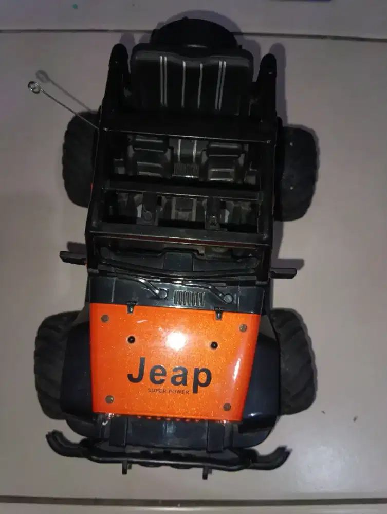 Mobil Remot Jeep