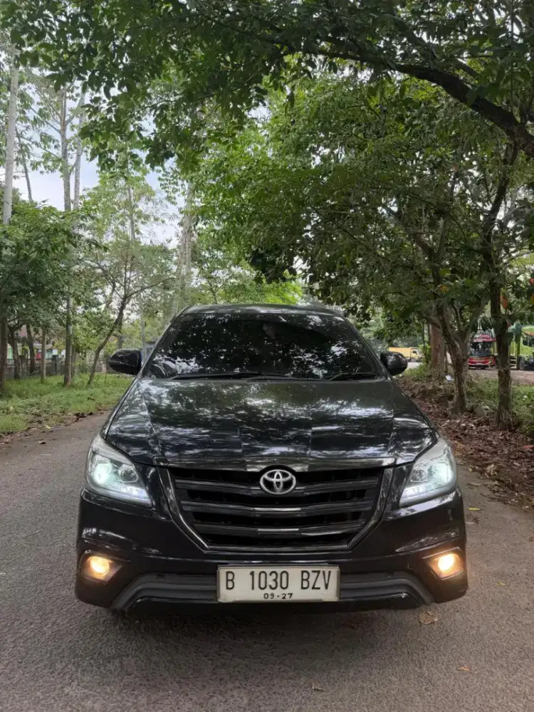DI JUAL INNOVA G AT 2012 UPGRADE BARONG ISTIMEWA