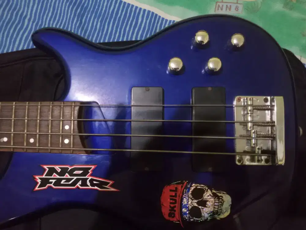 Gitar Bass Cort
