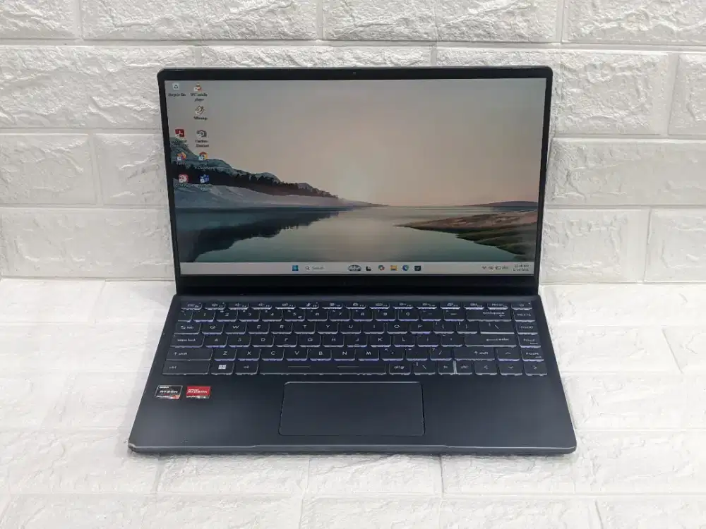 Laptop Msi Modern 14 B5M Amd Ryzen 7-5700U RAM 8GB SSD 512GB