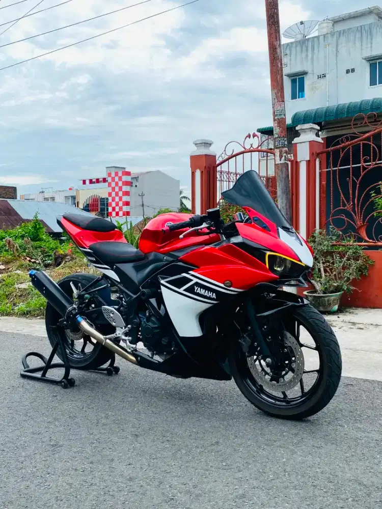 Yamaha R25 tahun 2016