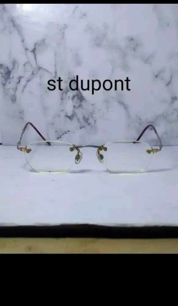 Kacamata st dupon