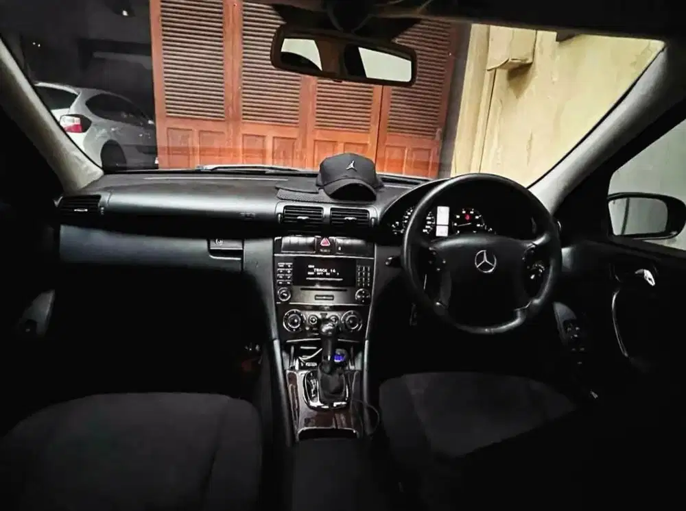 Mercedes-Benz C230 2006 Bensin