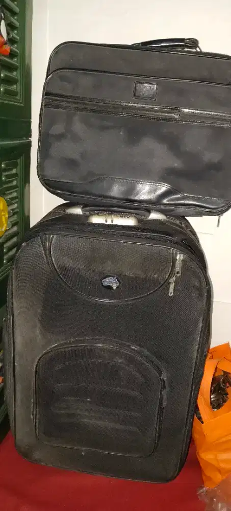 Tas besar dan koper