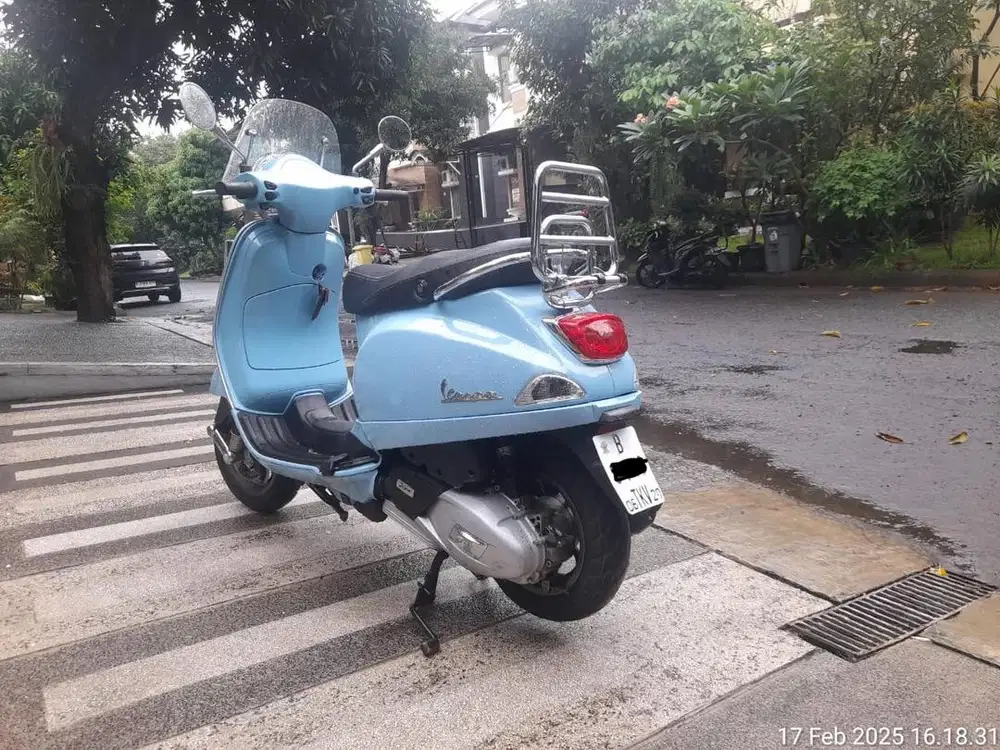 Dijual Vespa LX125 Tahun 2022 Blue Capri