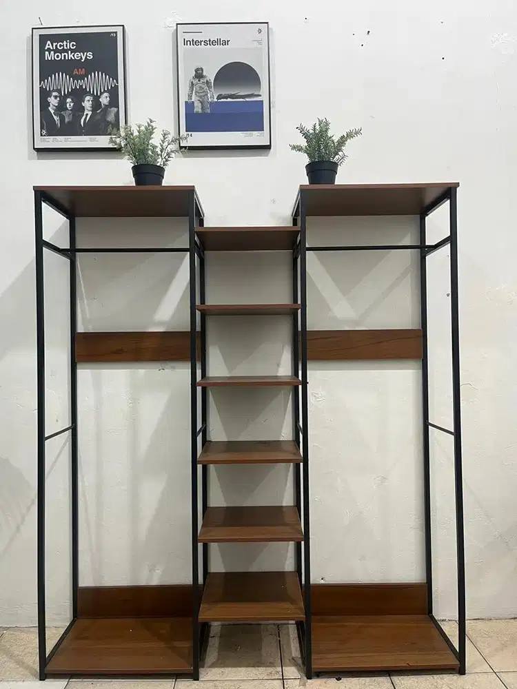 Rak Baju Gantung