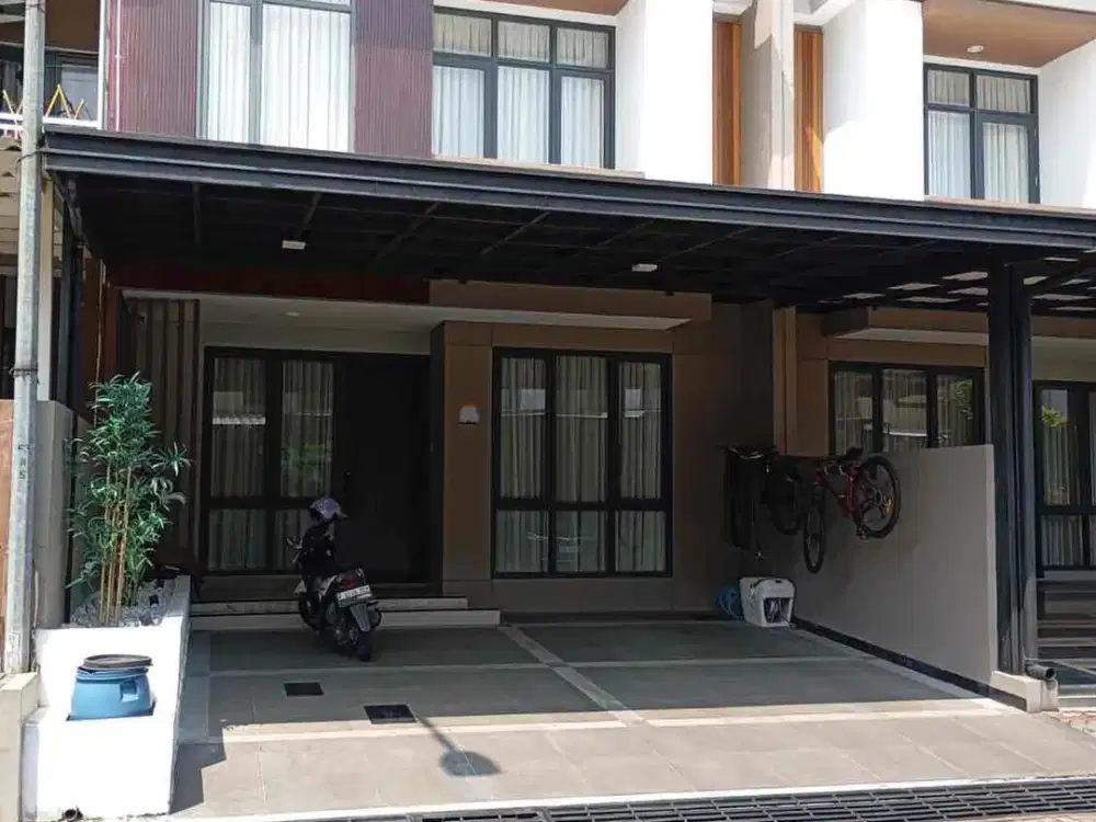Rumah cantik Kota Wisata cibubur