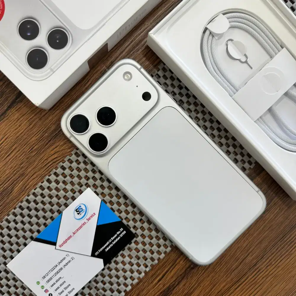 Iphone 17 promax 256gb silver like new jarang di pake !!