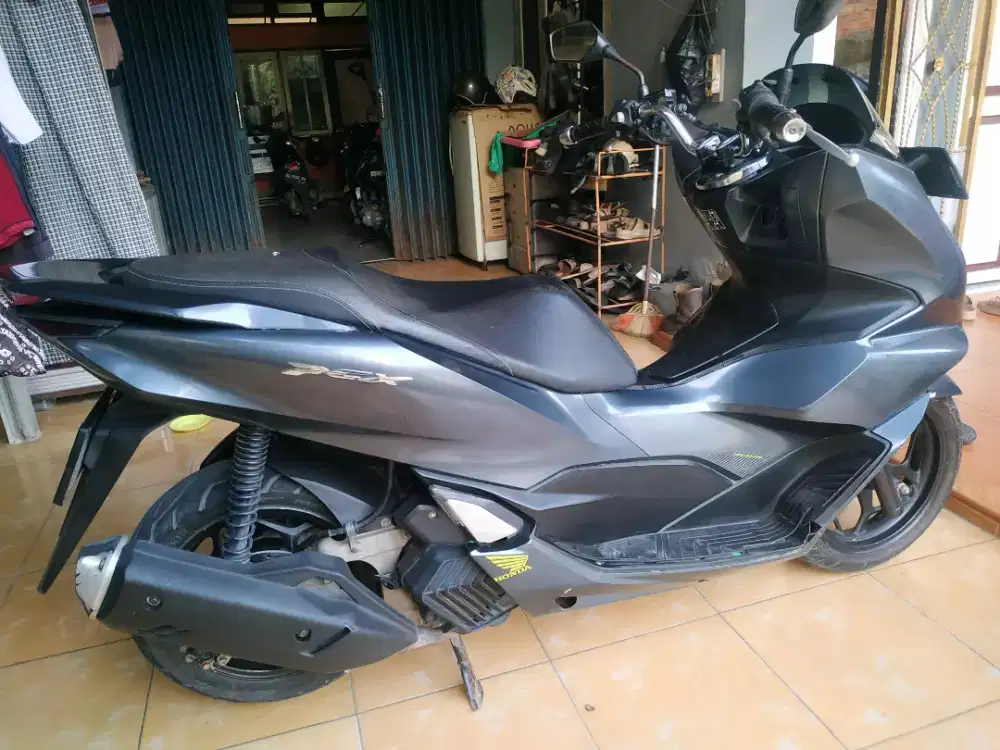 Honda PCX 160 ABS thn 2022