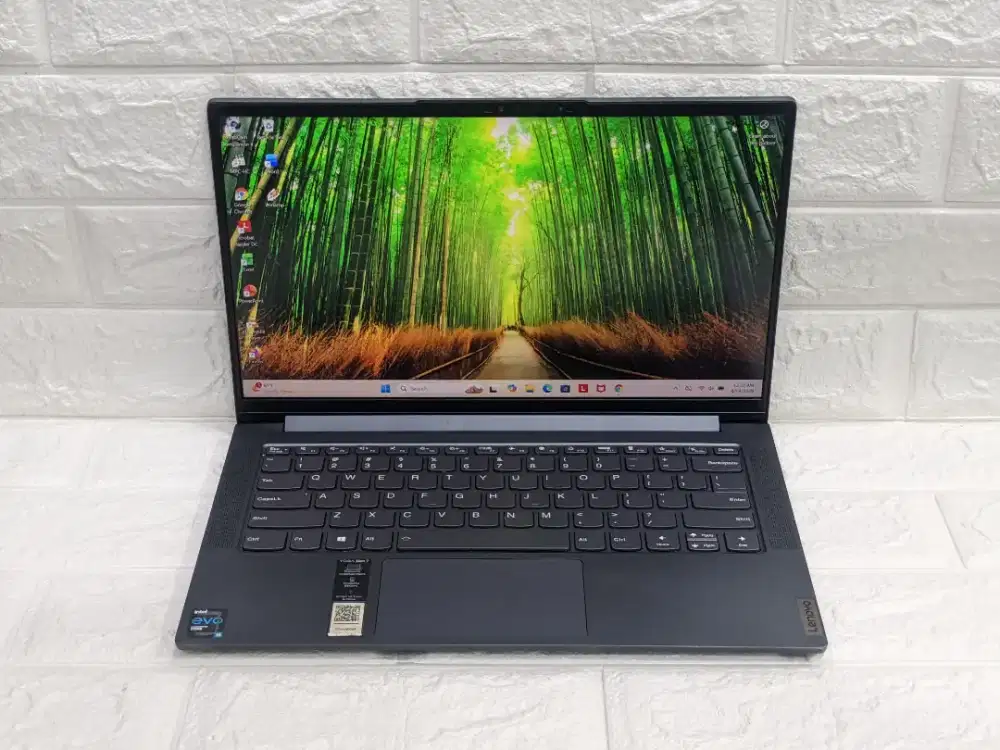 Laptop Lenovo Yoga slim 7 Intel core i5-1135G7 RAM 8GB SSD 512GB