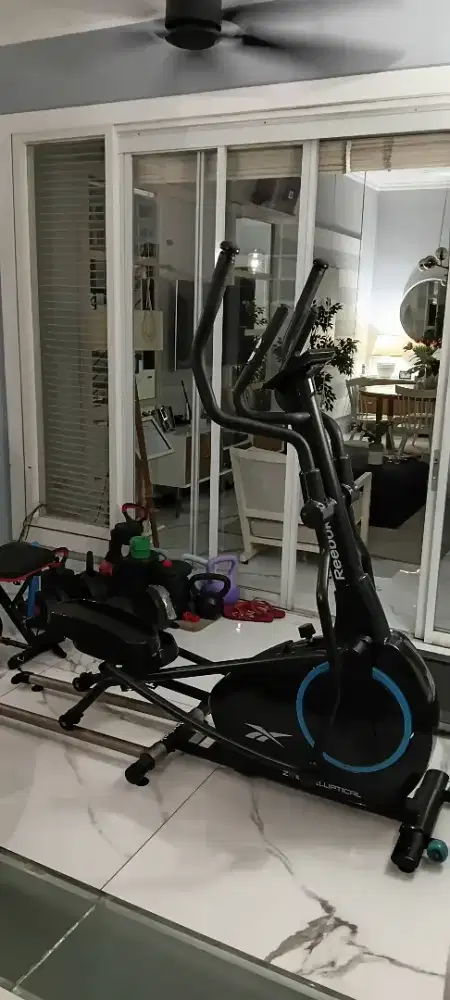 ELLIPTIKAL BIKE merk REEBOK