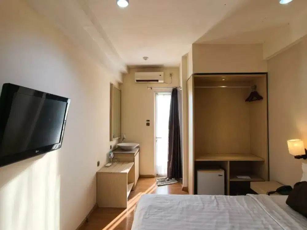 DIJUAL APARTEMEN GUNAWANGSA MANYAR TOWER A LANTAI 17 FULL FURNISHED