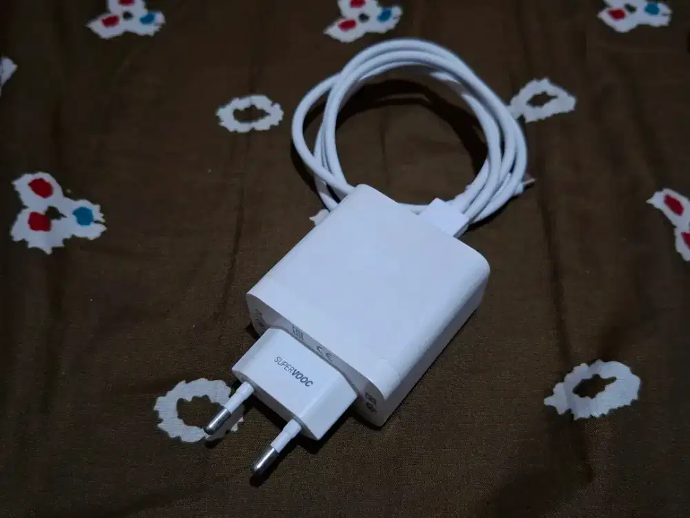 Charger oppo 80watt super vooc charging