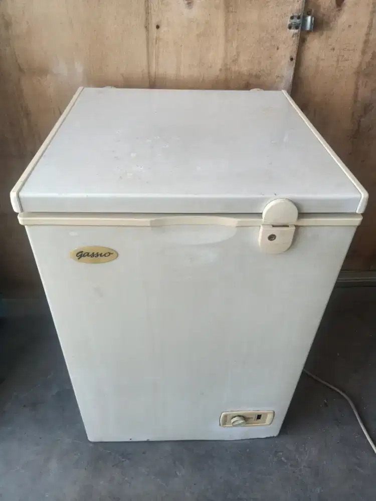 Freezer box gassio 120 liter beku normal
