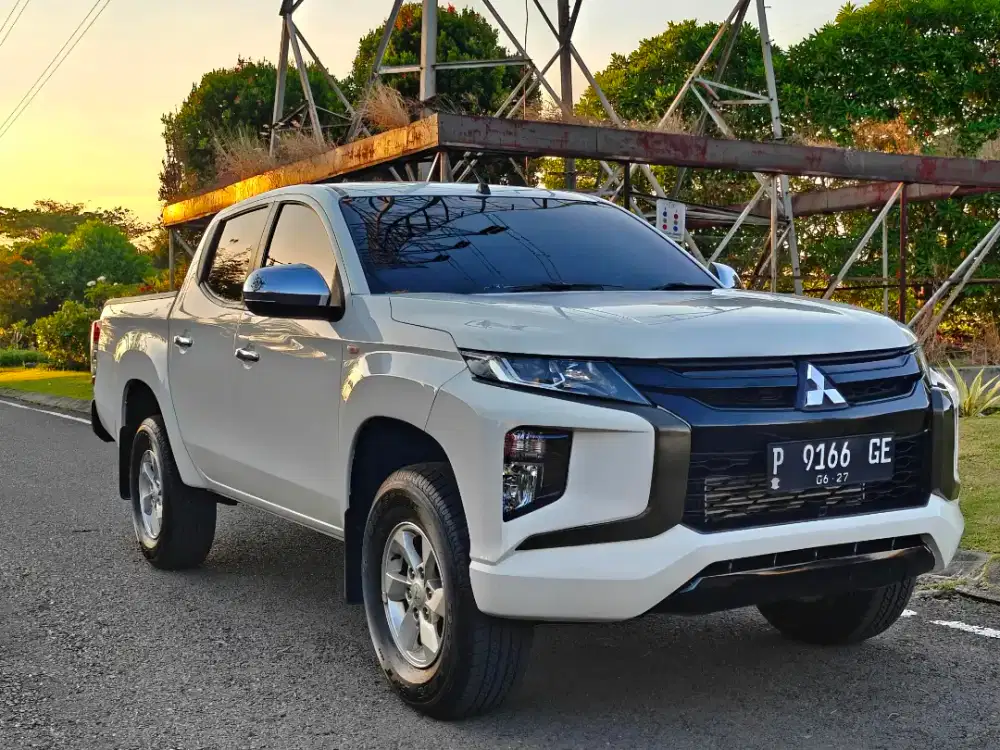 Triton 2022  GLS 4x4 Asli Jatim Istimewa LOW KM