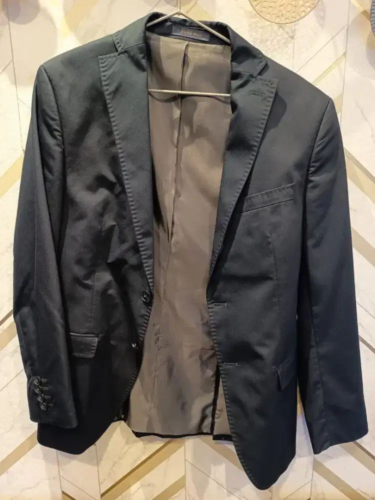 Zara men suite navy