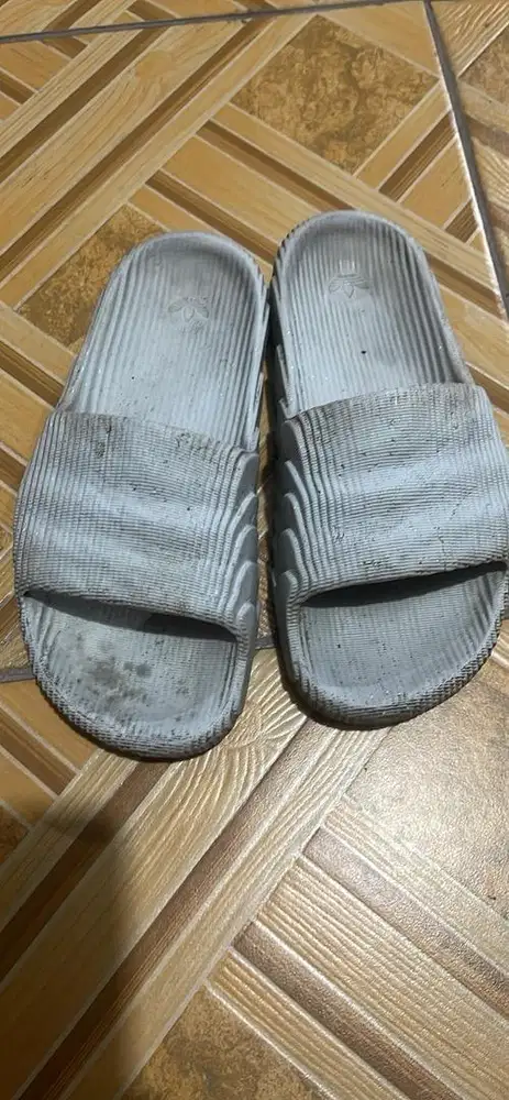 Sandal adidas adilete