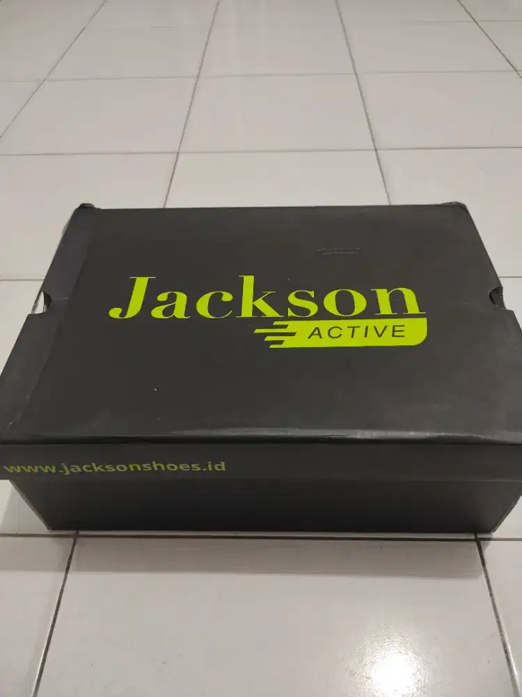 SEPATU OLAHRAGA SIZE 42 MERK JACKSON ACTIVE