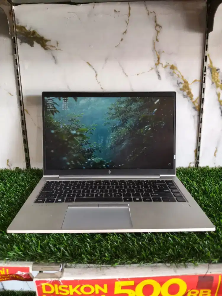 LAPTOP COCOK BUAT DESIGN/EDITING INTEL CORE i7 | RAM 8 | SSD 256