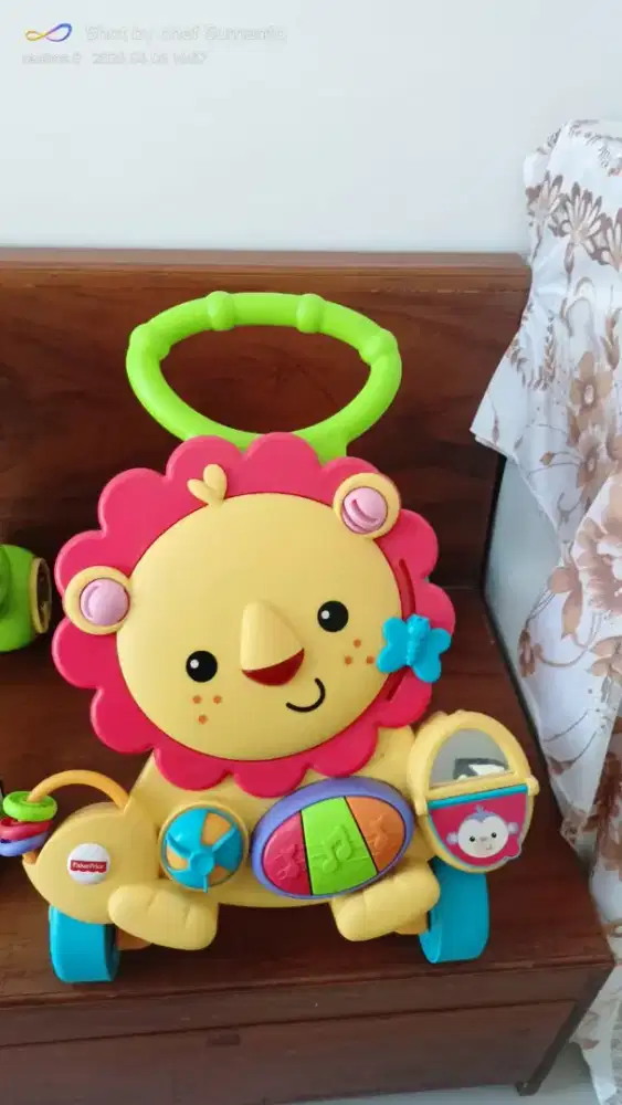 Fisher  Price musical Lion