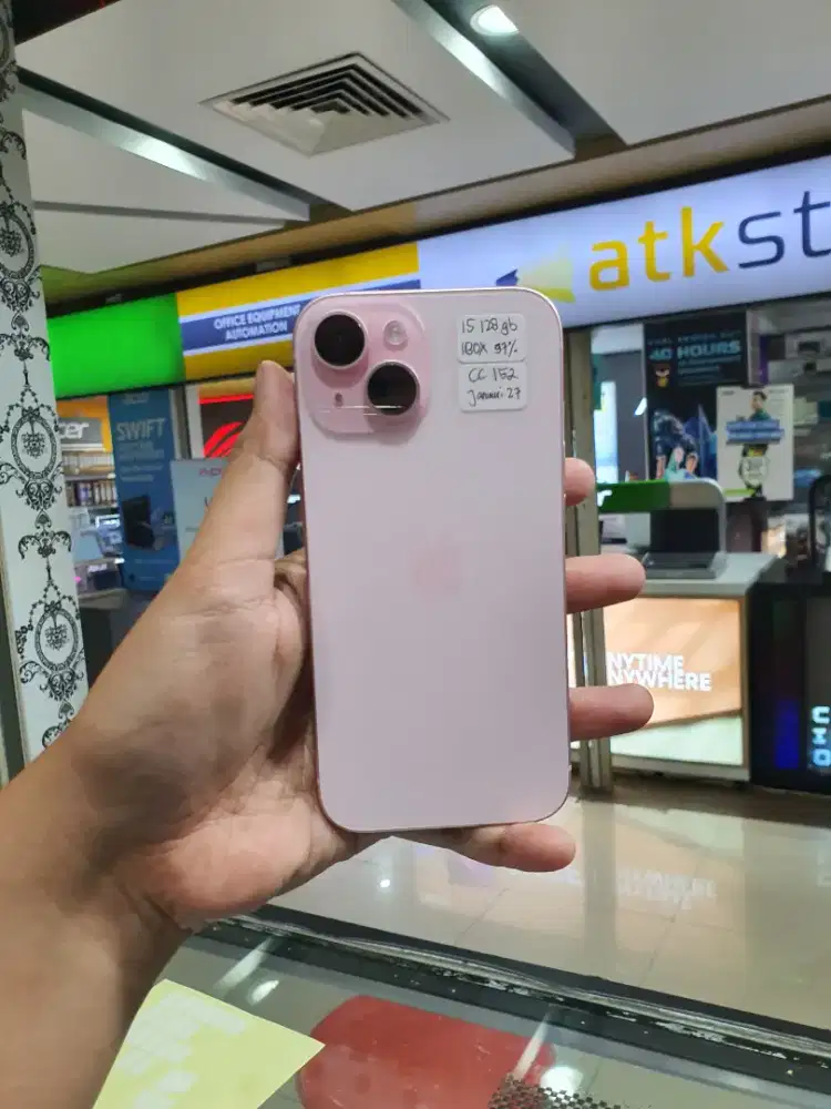 Iphone 15 128 GB resmi iBox Pink Garansi 2027