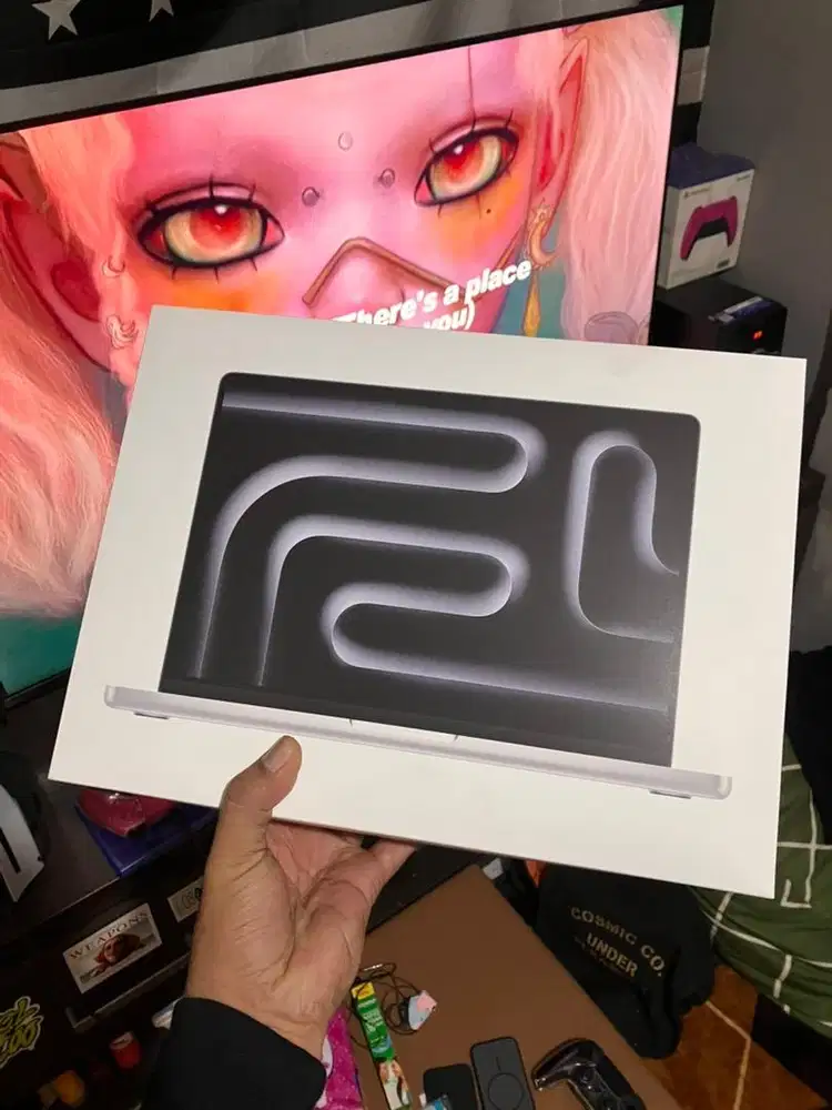Macbook pro M5 (14 inch) 24/1TB new BNOB ibox garansi resmi