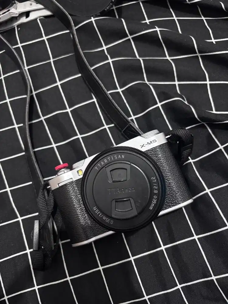 Fujifilm X-M5 + lensa TTArtisan 27mm F2.8 Fuji x Auto Focus