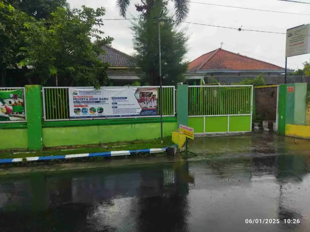 DI JUAL RUMAH 

JLN  : MADURA NO 23
KEL. : JOMBATAN 
KEC. : JOMBANG 
KAB  : JOMBANG